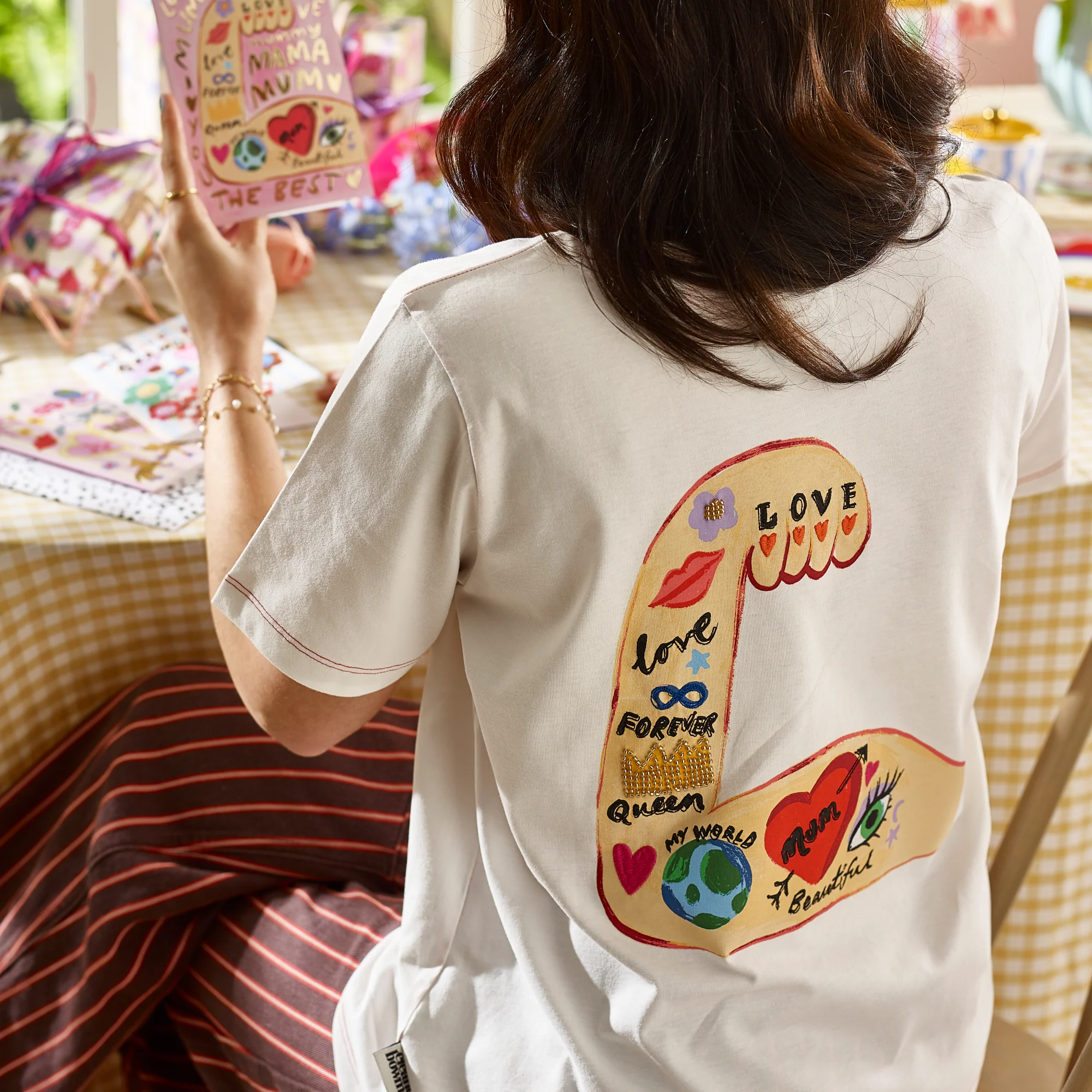 Mum T-Shirt - Image 5